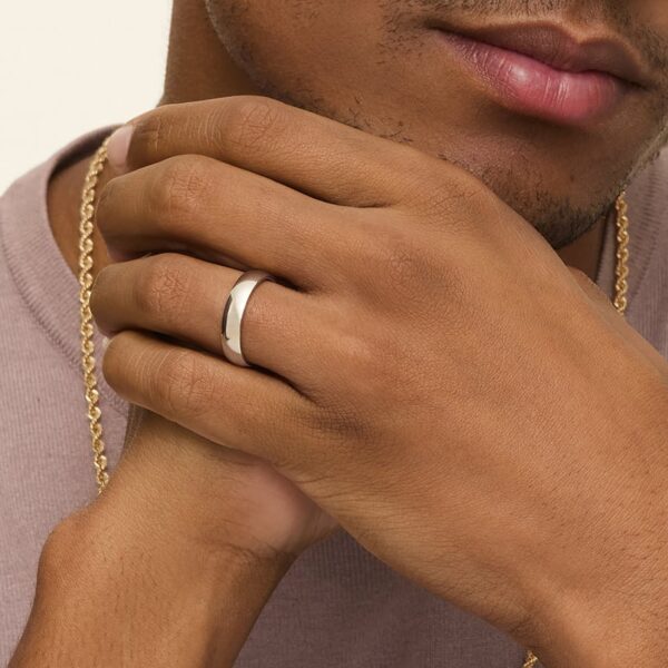 Comfort Fit 5mm Wedding Ring in Platinum – Image 2