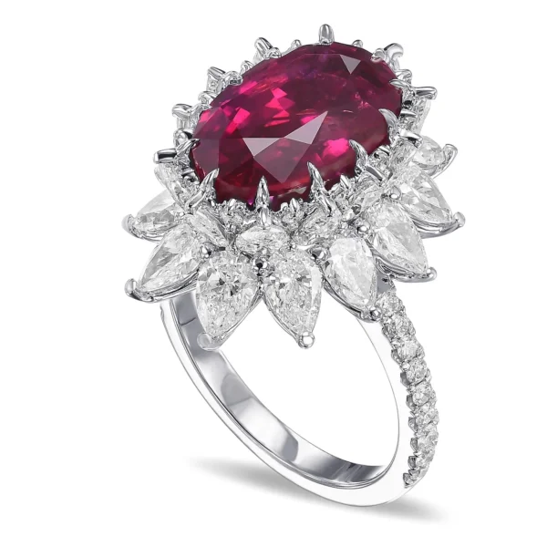Extraordinary Oval Ruby and Diamond – Image 3